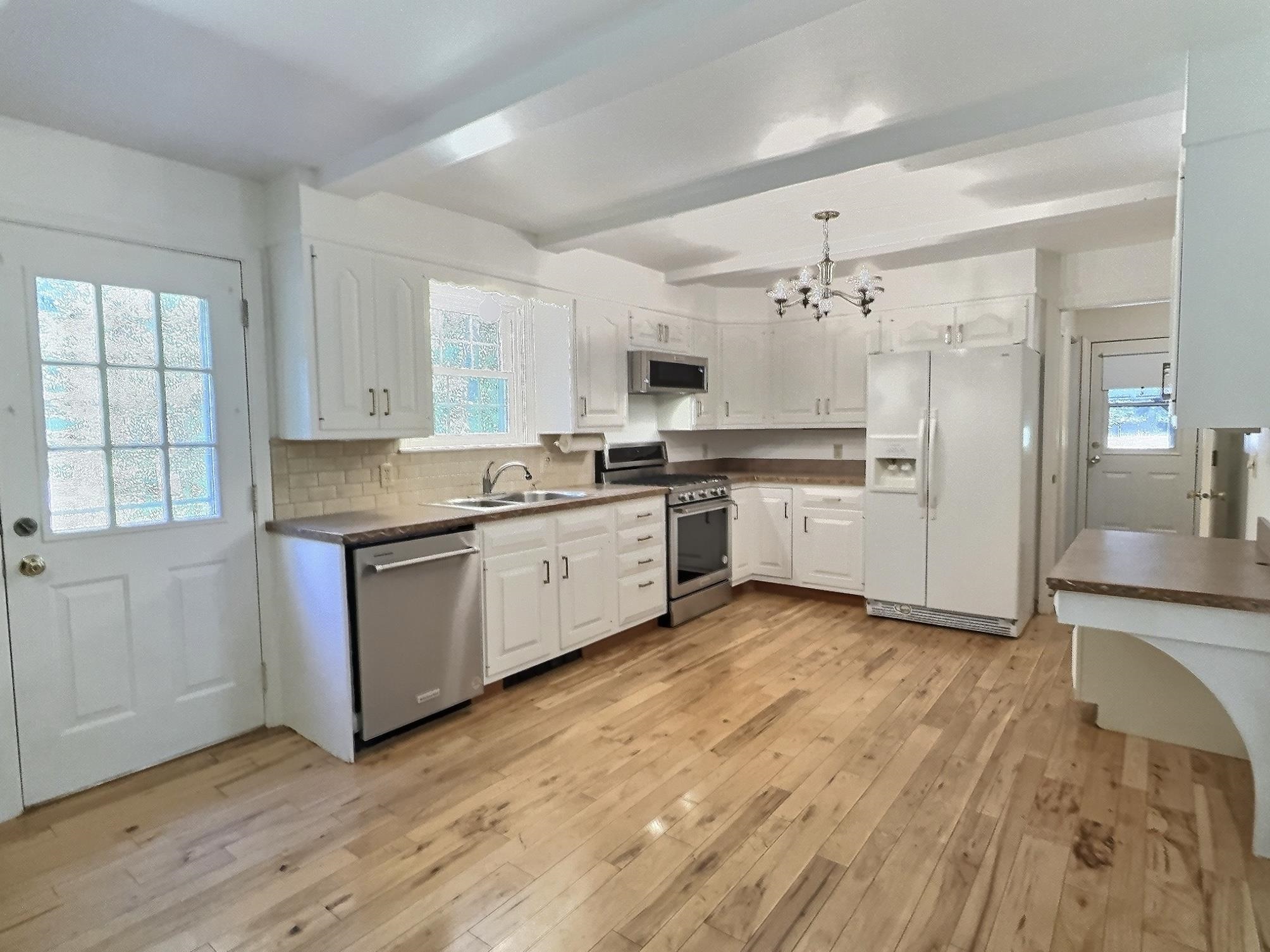 195 Pine Hill Road New London, NH 03257 - Photo 4 of 24