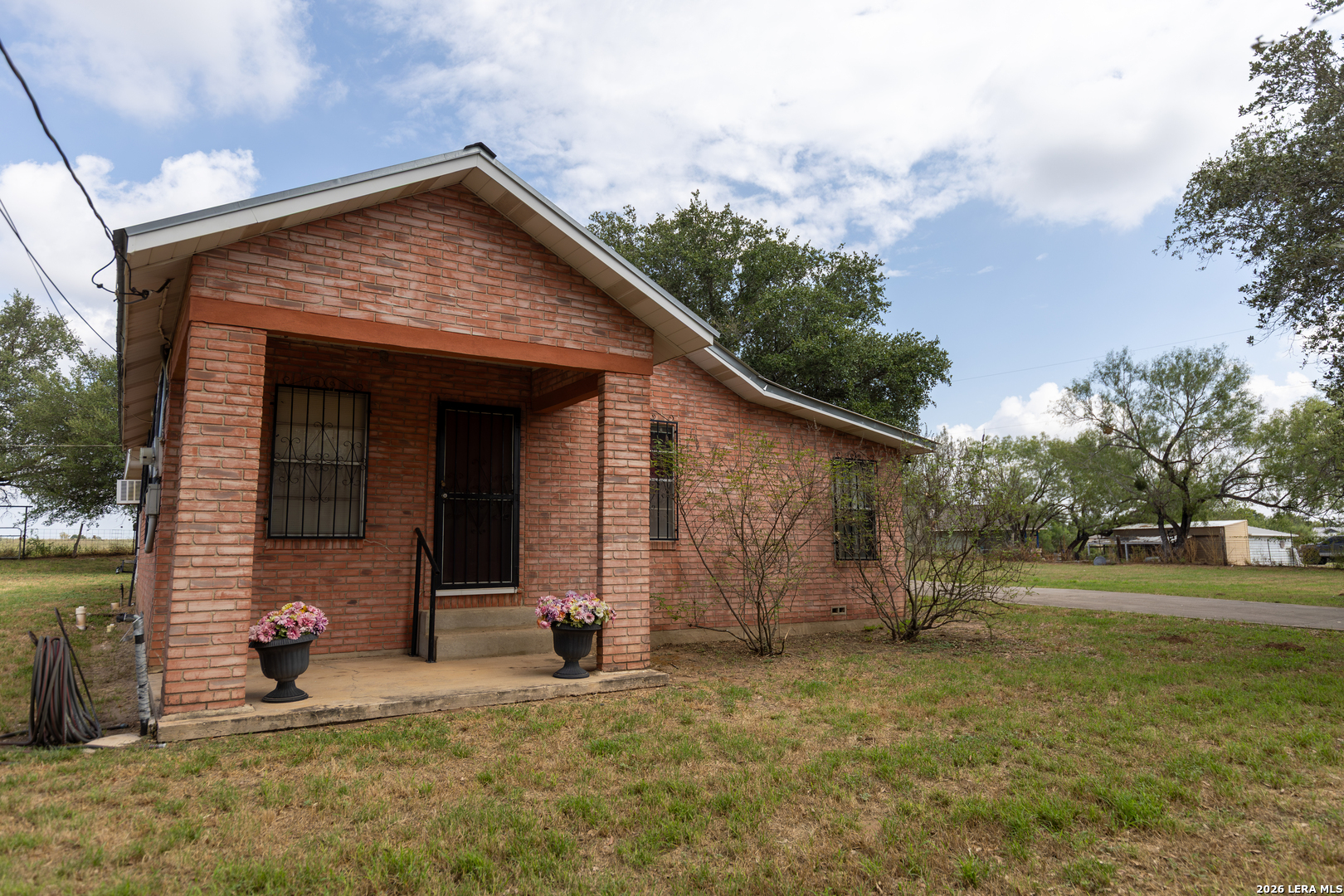 11635 Briggs Road Atascosa, TX 78002 - Photo 12 of 26 Gallery Image 12