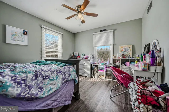 $645,000 | 21 Farmingdale Lane, Newark, DE 19711