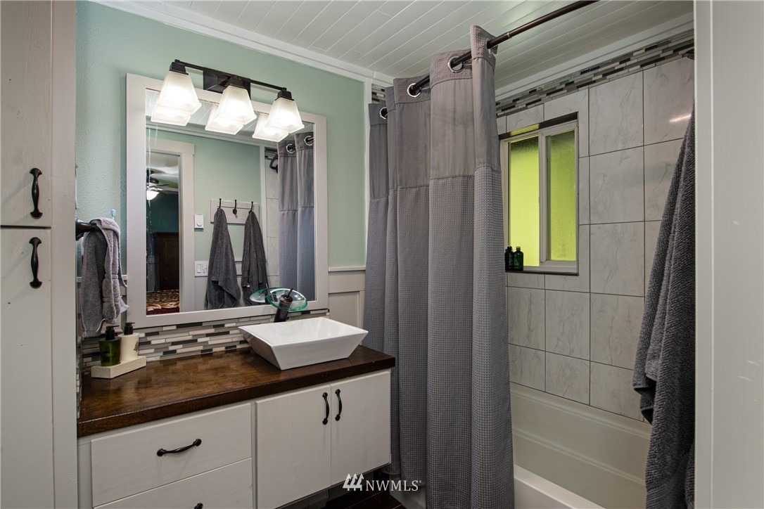 2434 Happy Valley Road Oak Harbor, WA 98277 - Photo 17 of 17 Gallery Image 17