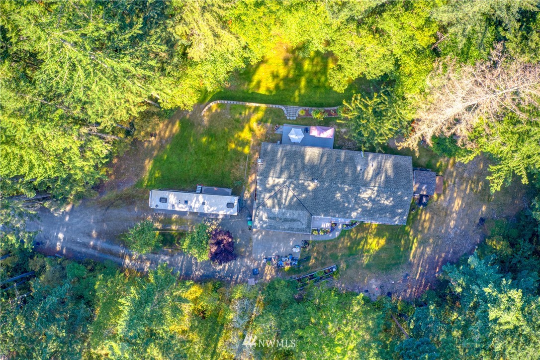 2434 Happy Valley Road Oak Harbor, WA 98277 - Photo 4 of 17 Gallery Image 4
