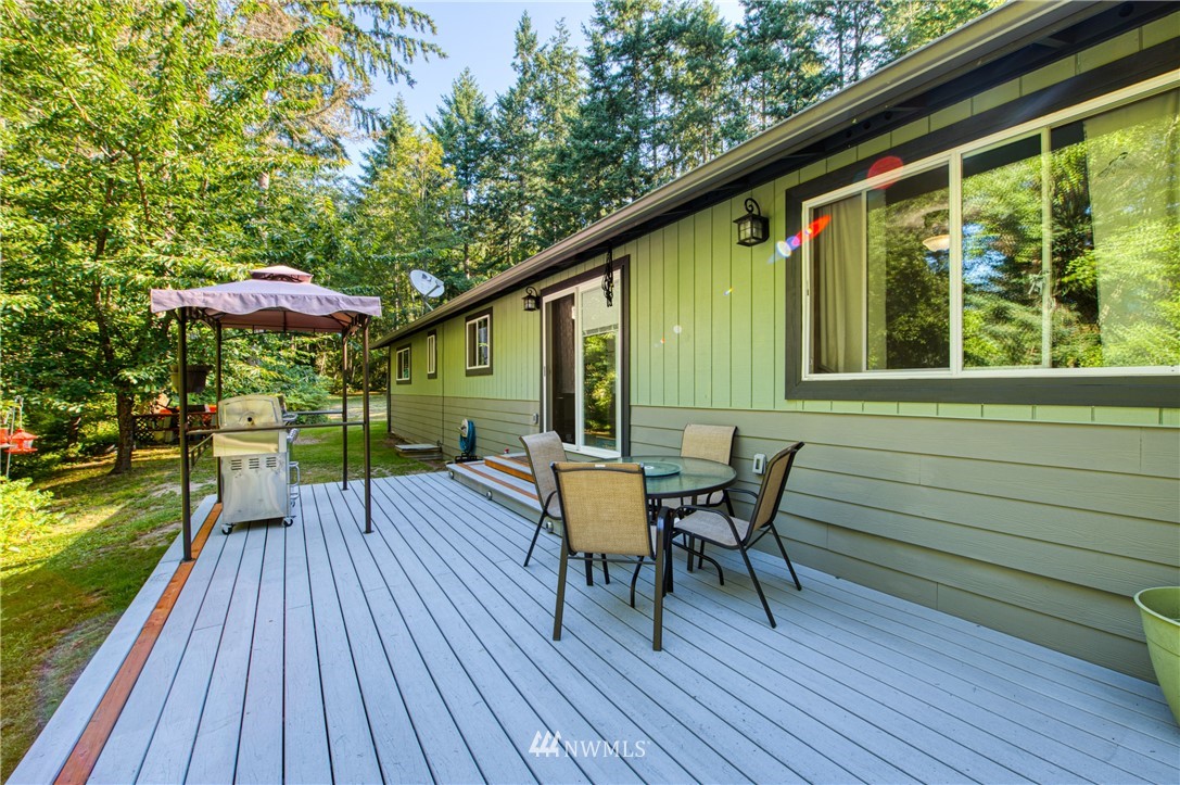 2434 Happy Valley Road Oak Harbor, WA 98277 - Photo 5 of 17 Gallery Image 5