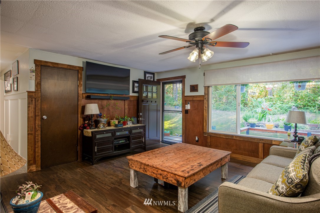 2434 Happy Valley Road Oak Harbor, WA 98277 - Photo 8 of 17 Gallery Image 8