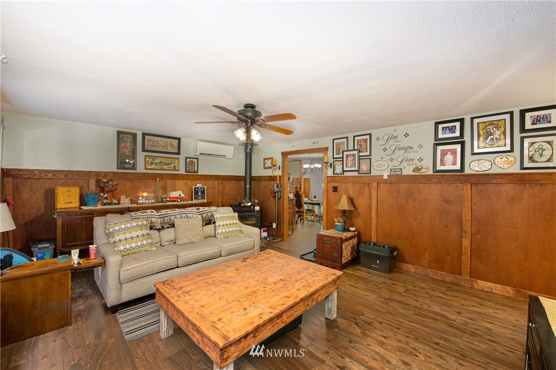 2434 Happy Valley Road Oak Harbor, WA 98277 - Photo 9 of 17 Gallery Image 9