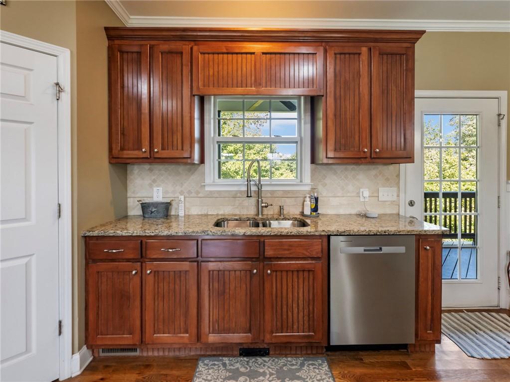 7657 Pea Ridge Road Lula, GA 30554 - Photo 12 of 76
