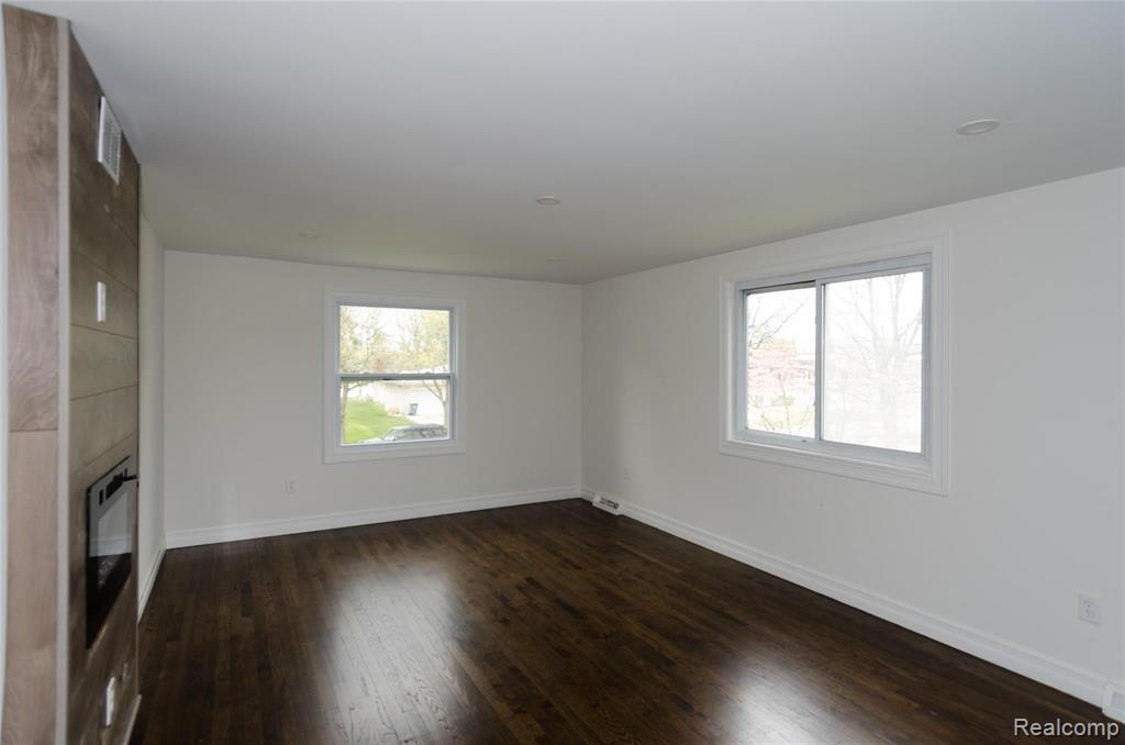 18151 Ramsgate Drive Lathrup Village, MI 48076 - Photo 43 of 47