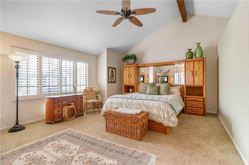 333 Genoa Street, Unit 6 Arcadia, CA 91006 - Photo 20 of 40 a bed sitting in a spacious bedroom next to a window