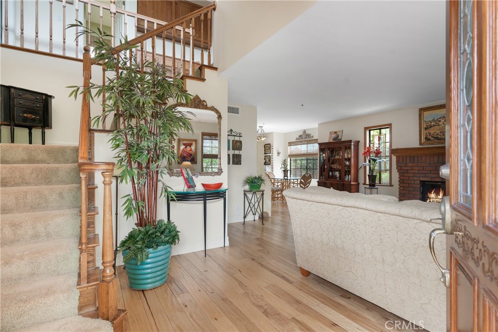 333 Genoa Street, Unit 6 Arcadia, CA 91006 - Photo 3 of 40 a living room with furniture and a flat screen tv