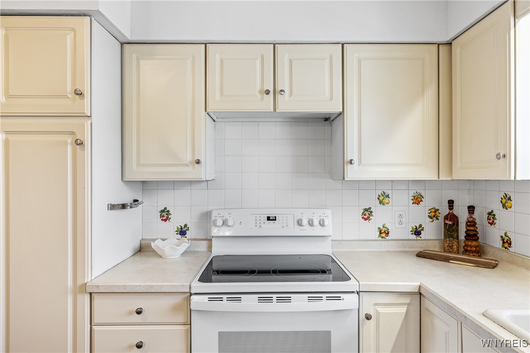 499 Lake Avenue Lancaster, NY 14086 - Photo 15 of 50