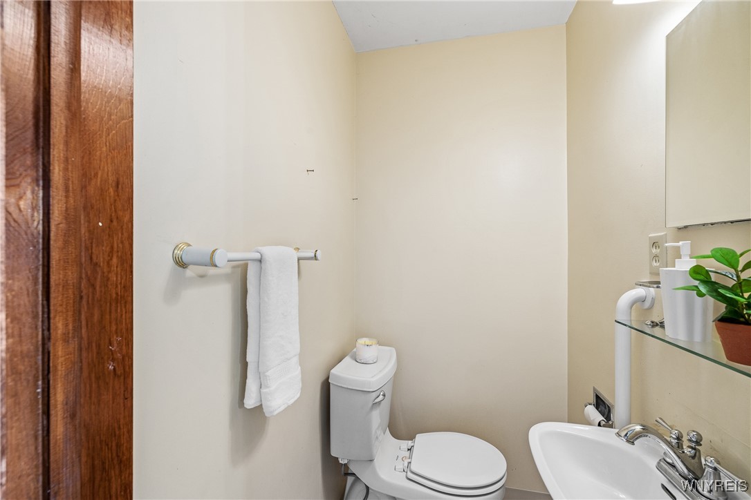 499 Lake Avenue Lancaster, NY 14086 - Photo 28 of 50