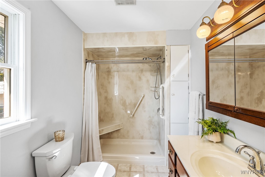 499 Lake Avenue Lancaster, NY 14086 - Photo 32 of 50