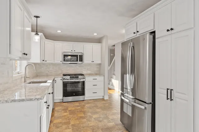 $3,000 | 50 Hadleigh Road, Unit 50, Windham, NH 03087