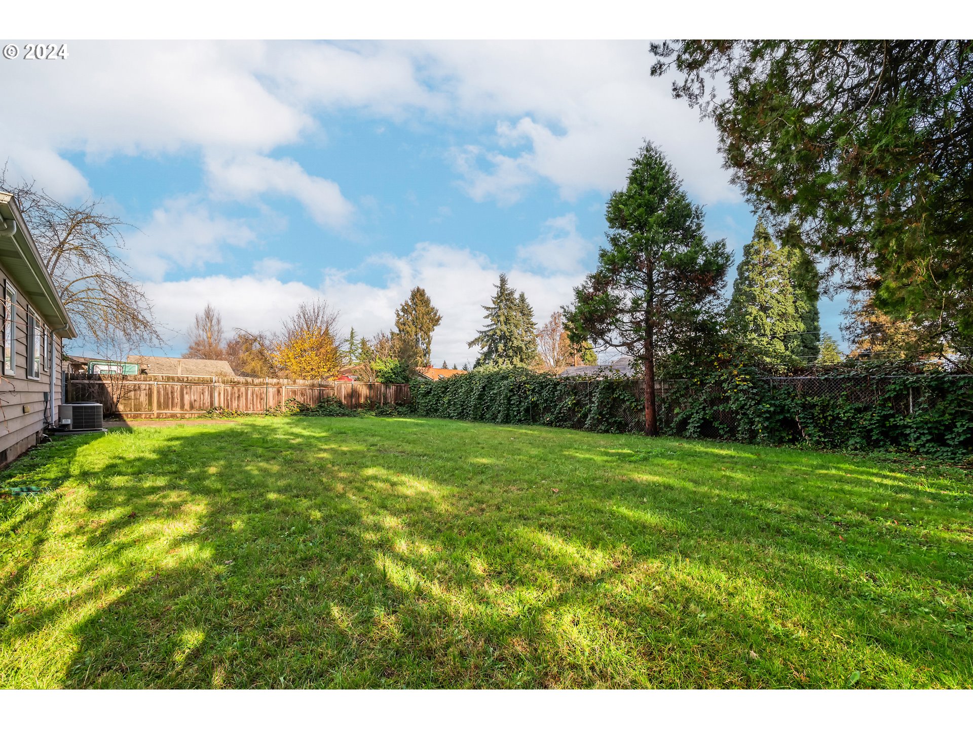 541 Waite Street Eugene, OR 97402 - Photo 21 of 25 a view of a green field
