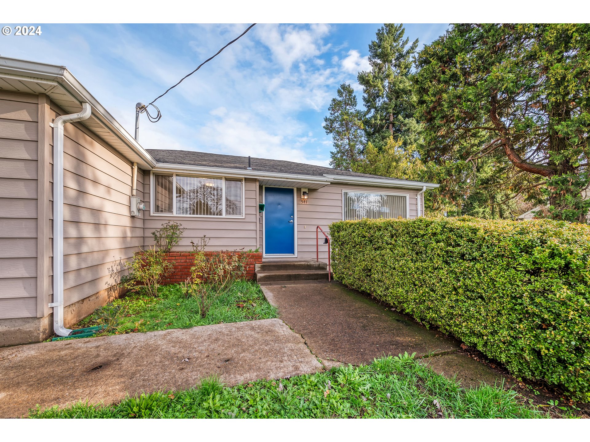 541 Waite Street Eugene, OR 97402 - Photo 4 of 25 a view of house with backyard