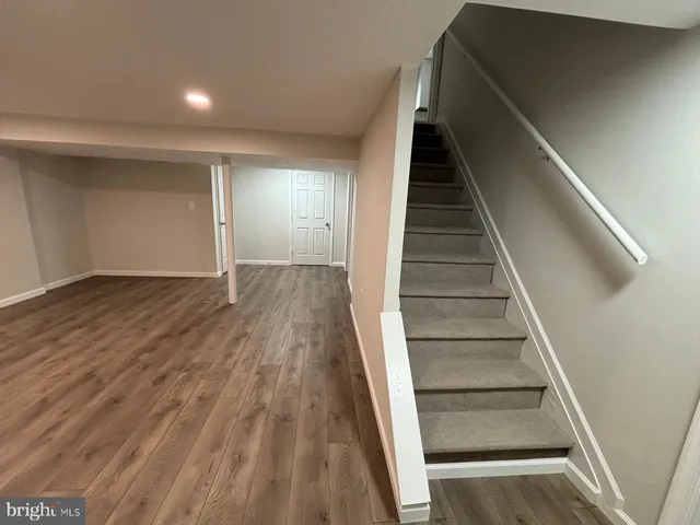 wooden floor in an empty room with wooden floor