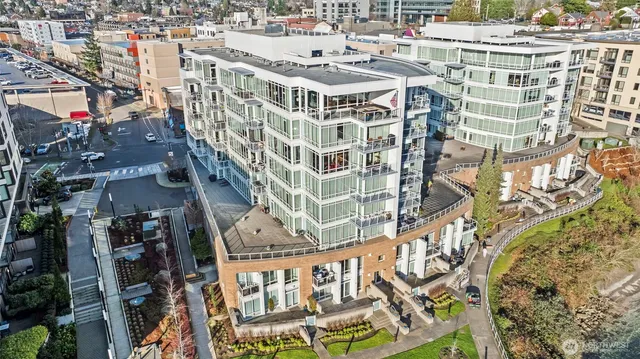 $435,000 | 320 Washington Avenue, Unit 408, Bremerton, WA 98337