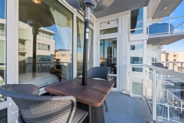 $435,000 | 320 Washington Avenue, Unit 408, Bremerton, WA 98337