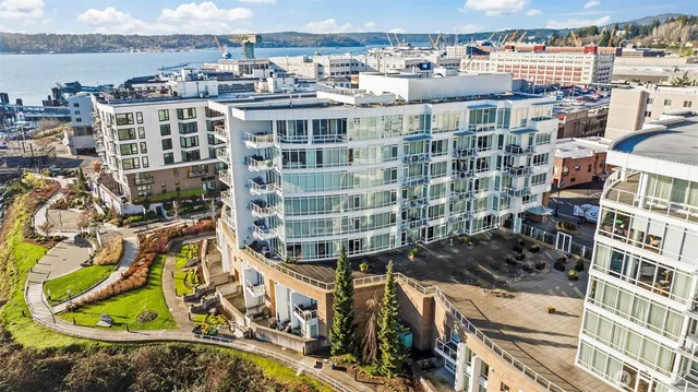 $435,000 | 320 Washington Avenue, Unit 408, Bremerton, WA 98337