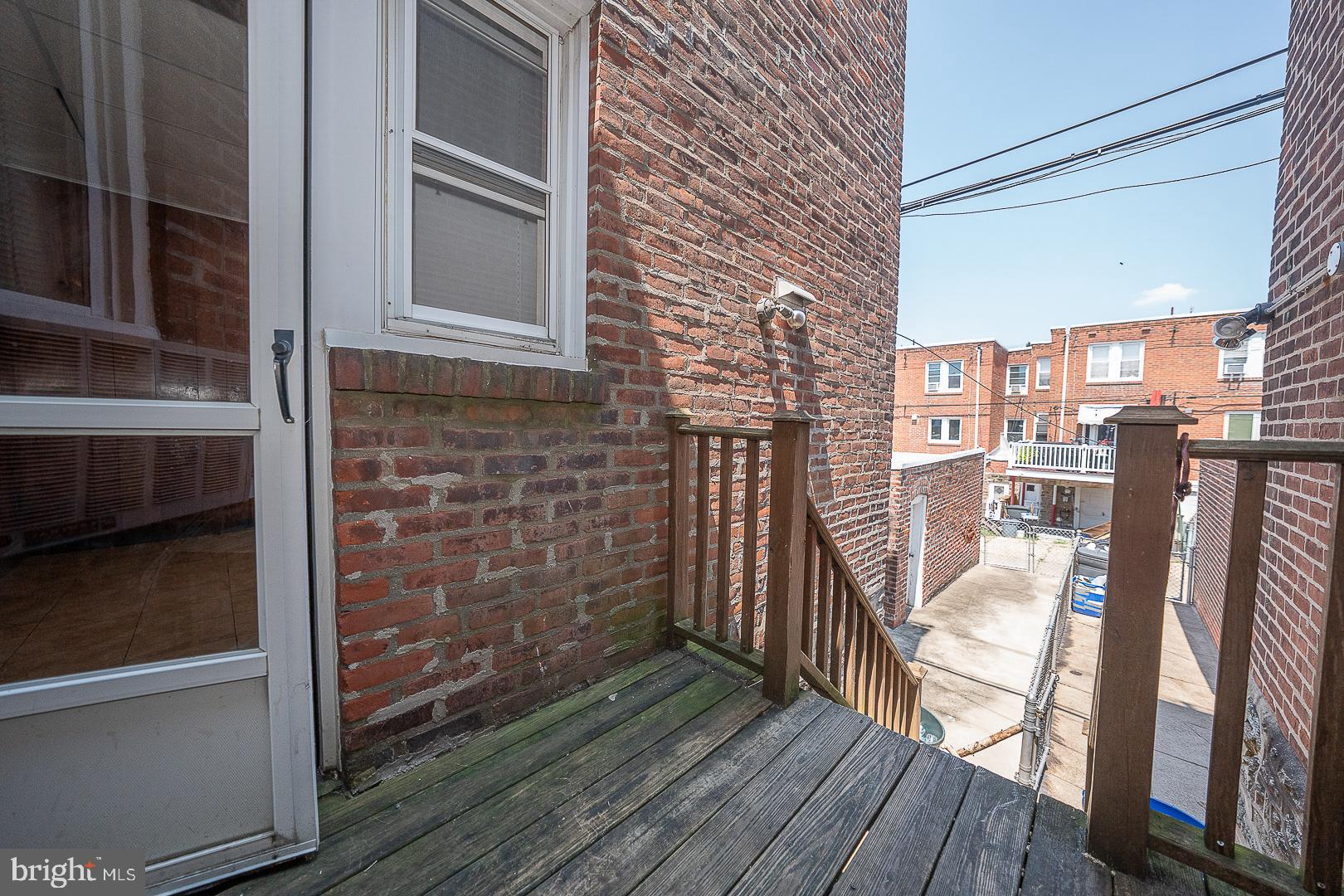 628 Gerhard Street Philadelphia, PA 19128 - Photo 26 of 30 Kitchen Entry
