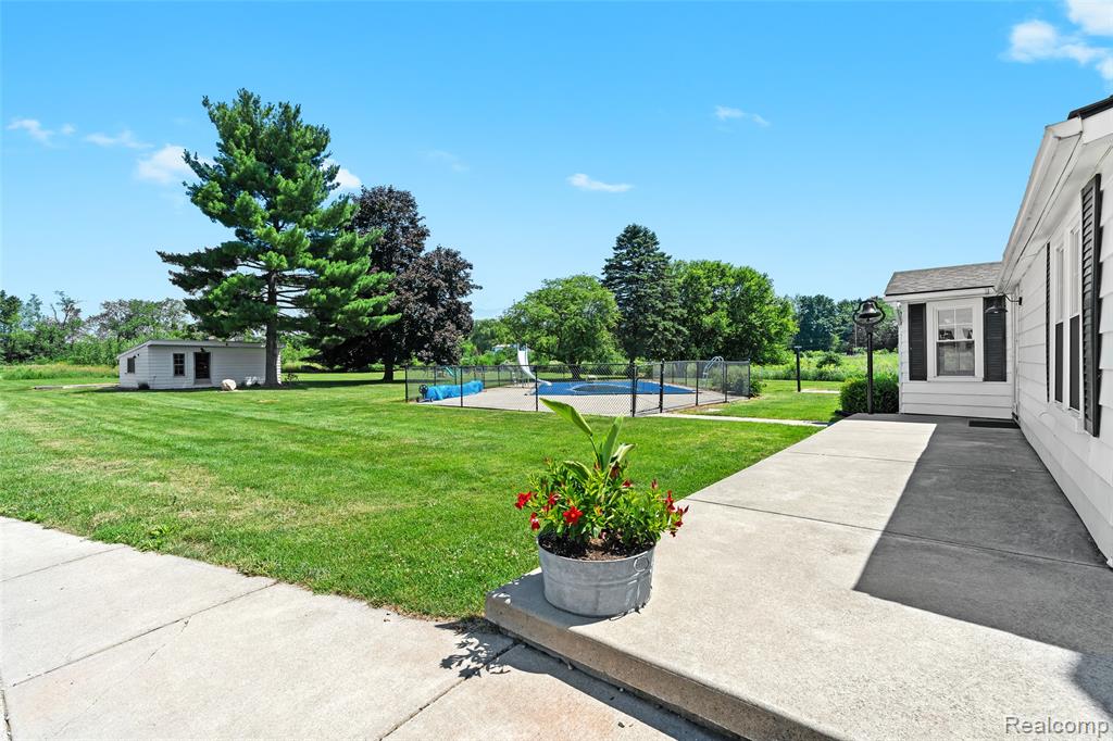 5359 Faussett Road Howell, MI 48855 - Photo 23 of 31