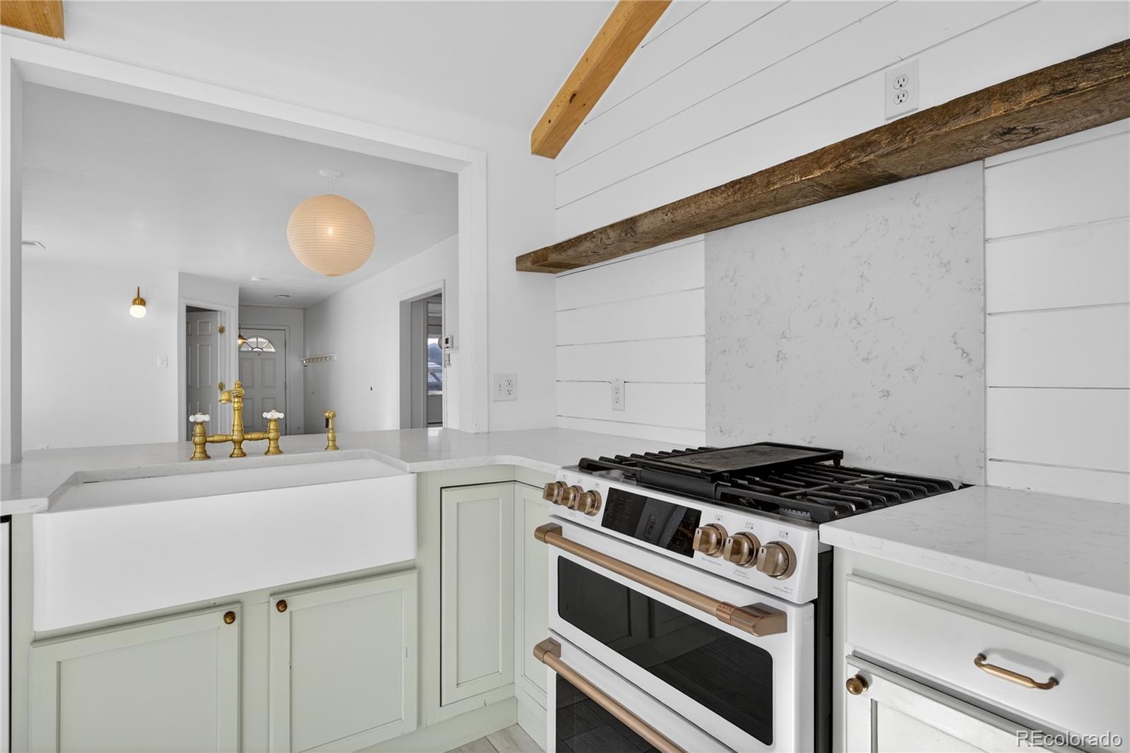 2375 Hanover Street Aurora, CO 80010 - Photo 10 of 36