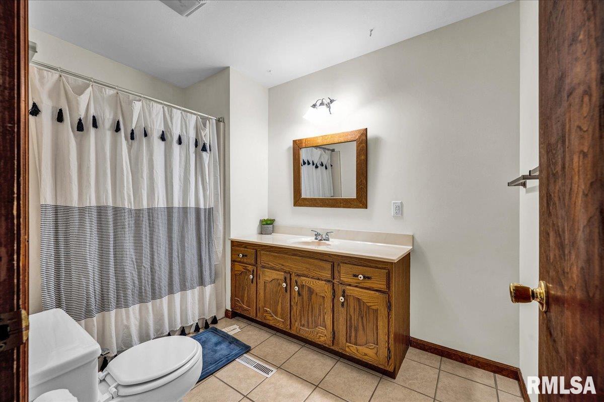 14927 North Ivy Lake Road Chillicothe, IL 61523 - Photo 19 of 37