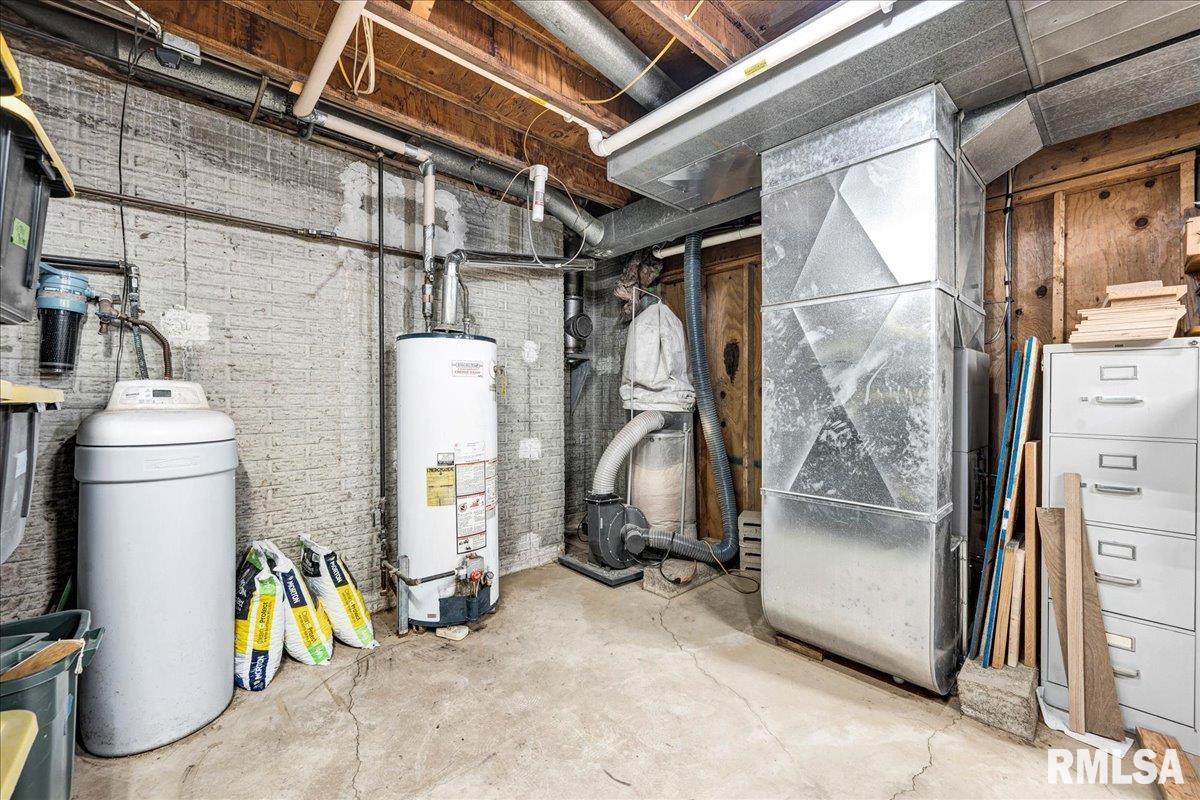 14927 North Ivy Lake Road Chillicothe, IL 61523 - Photo 21 of 37