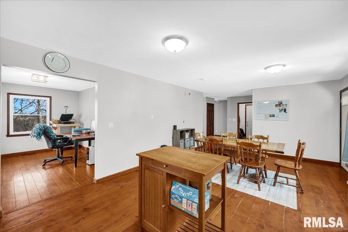 14927 North Ivy Lake Road Chillicothe, IL 61523 - Photo 7 of 37