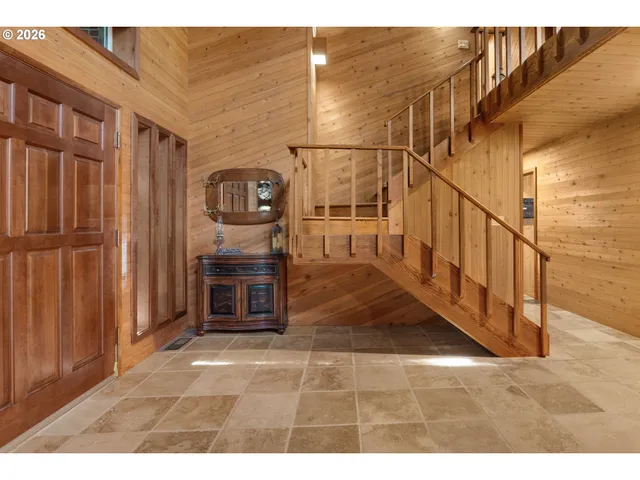 $1,195,000 | 37647 Sunset Highway, Seaside, OR 97138