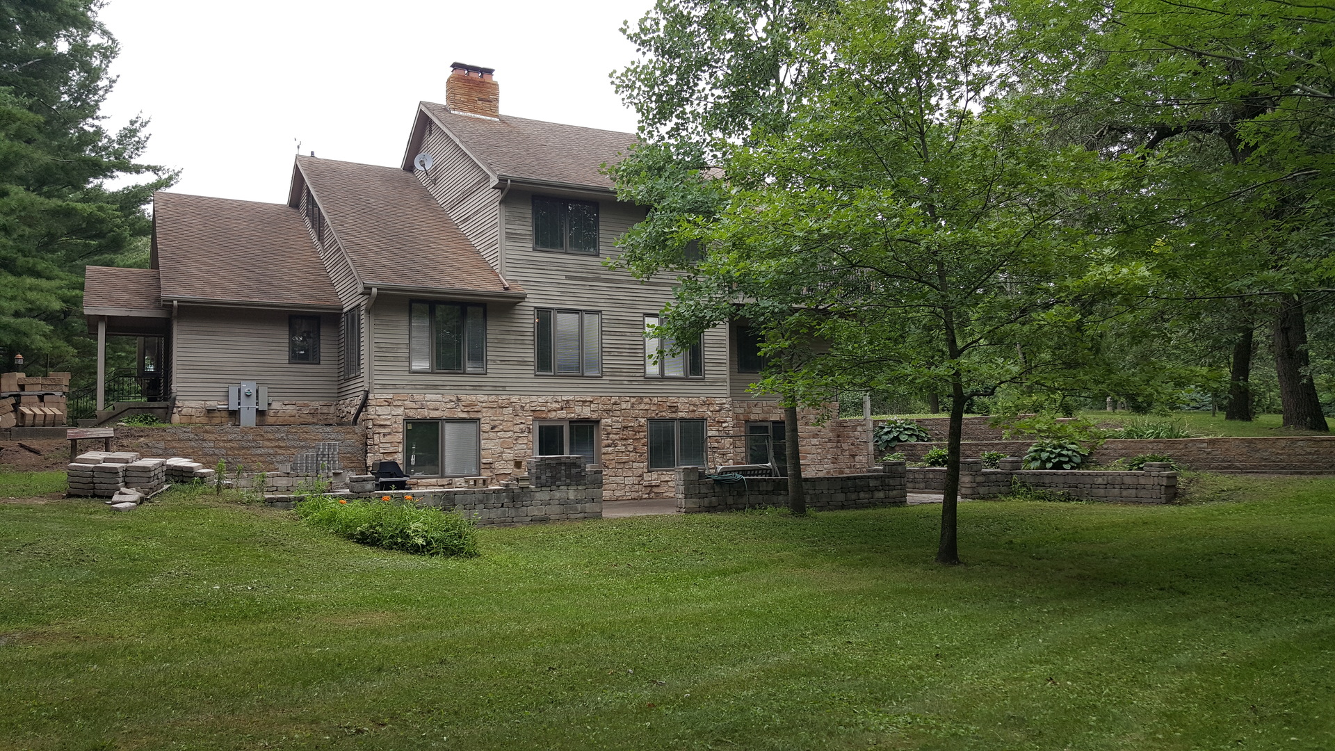 1860 Richardson Road Amboy, IL 61310 - Photo 3 of 33