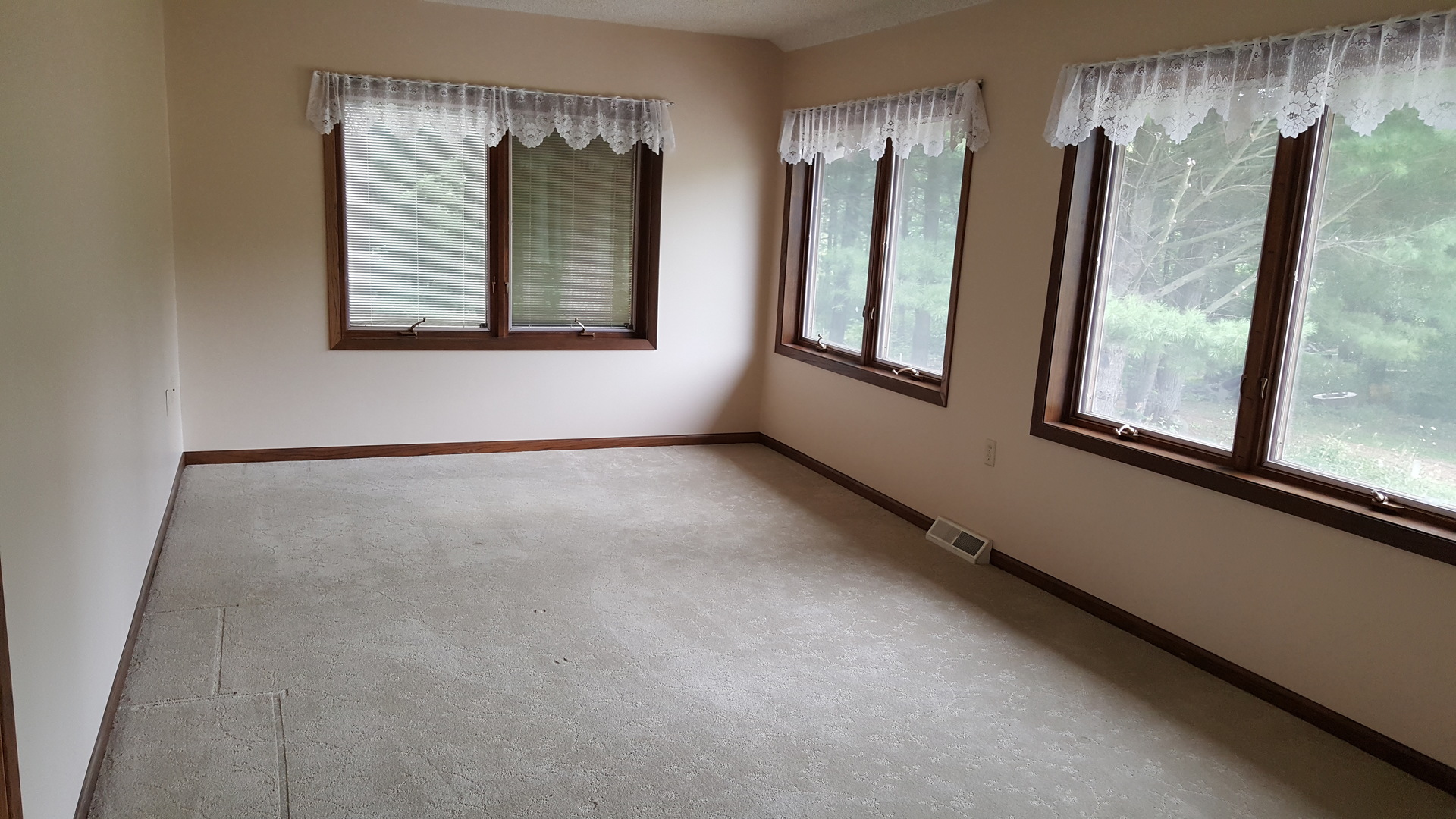 1860 Richardson Road Amboy, IL 61310 - Photo 8 of 33