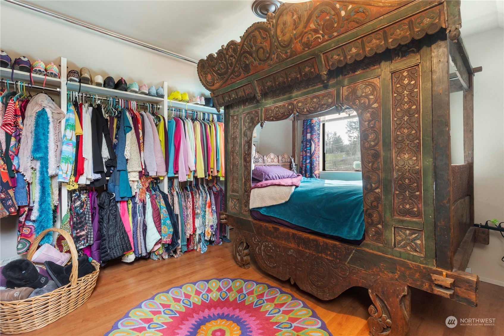5523 Lerch Road Snohomish, WA 98290 - Photo 23 of 32 a view of walk in closet with clothes
