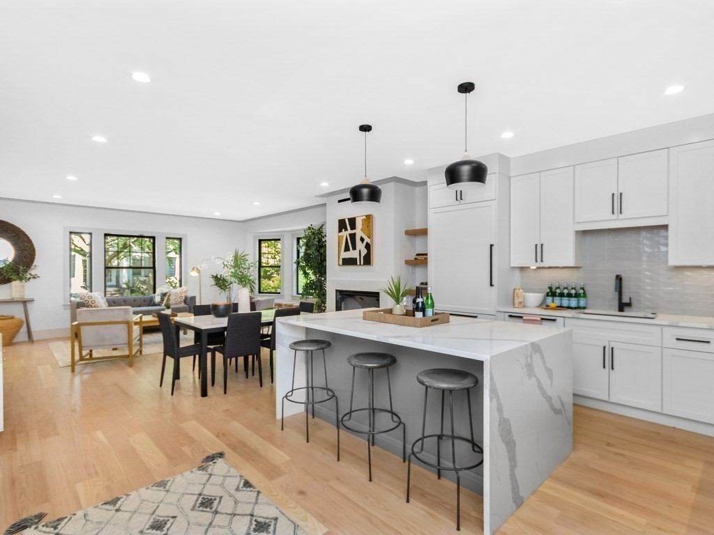 21 Naples Road, Unit 1 Brookline, MA 02446 - Photo 10 of 33 Gallery Image 10