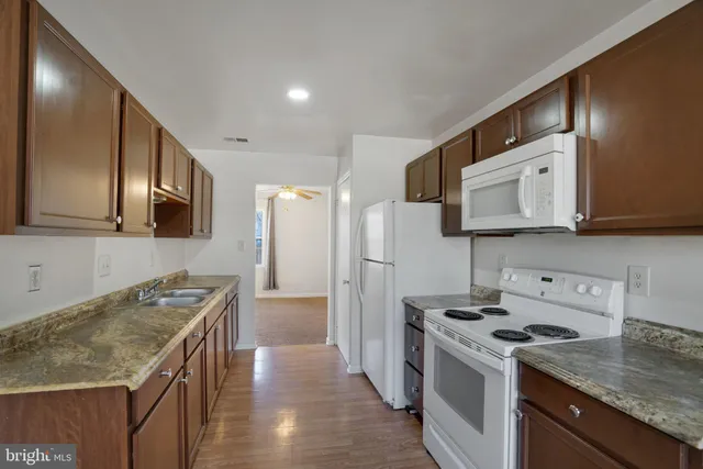 $2,450 | 9 Park Square Drive, Unit 9, Indian Head, MD 20640