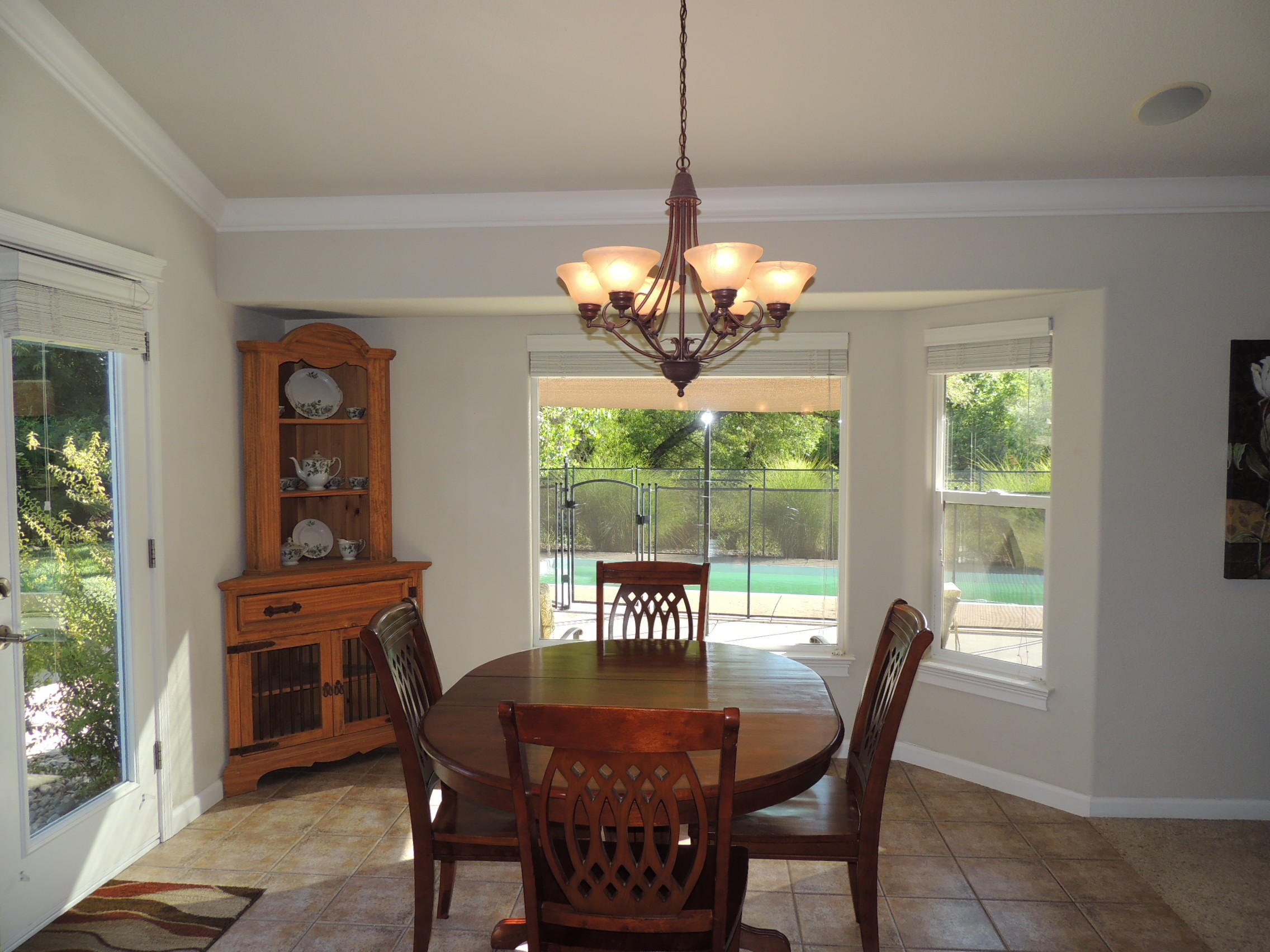 7618 Pit Road Redding, CA 96001 - Photo 11 of 35 Dining Room