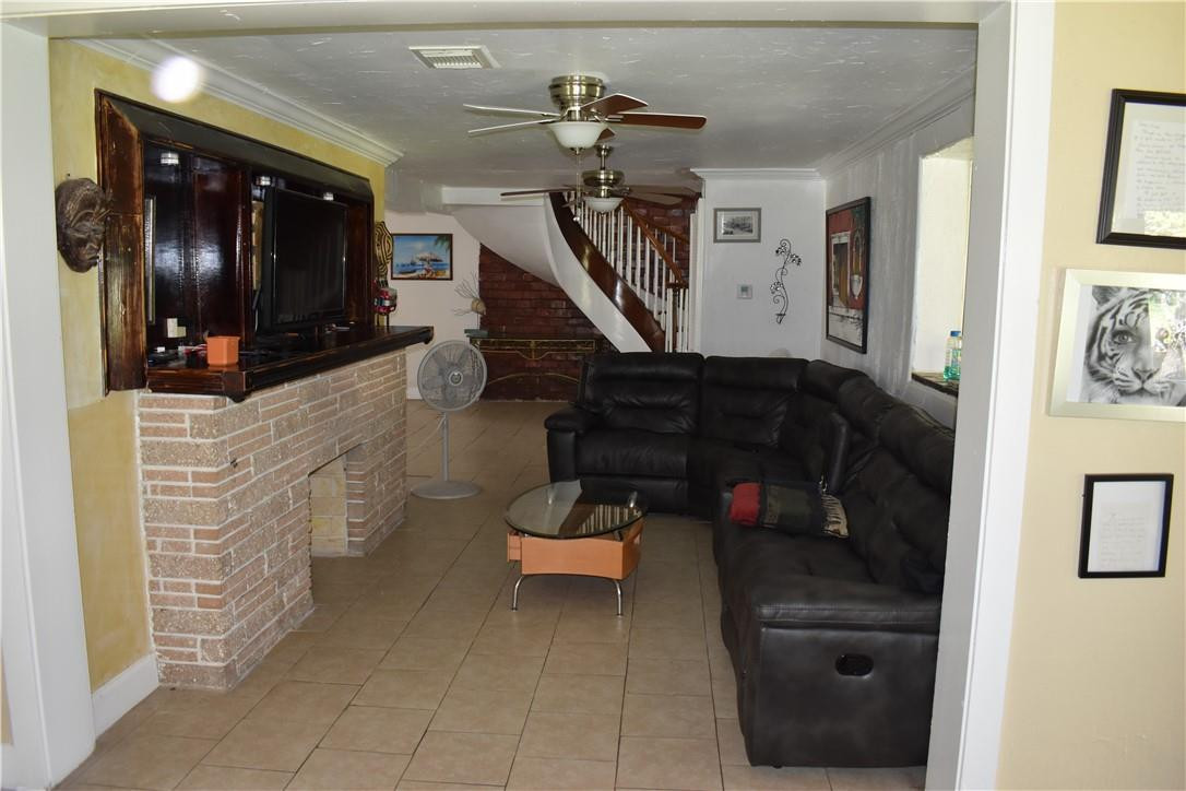 837 Bacom Point Road Pahokee, FL 33476 - Photo 5 of 25 Photo 5