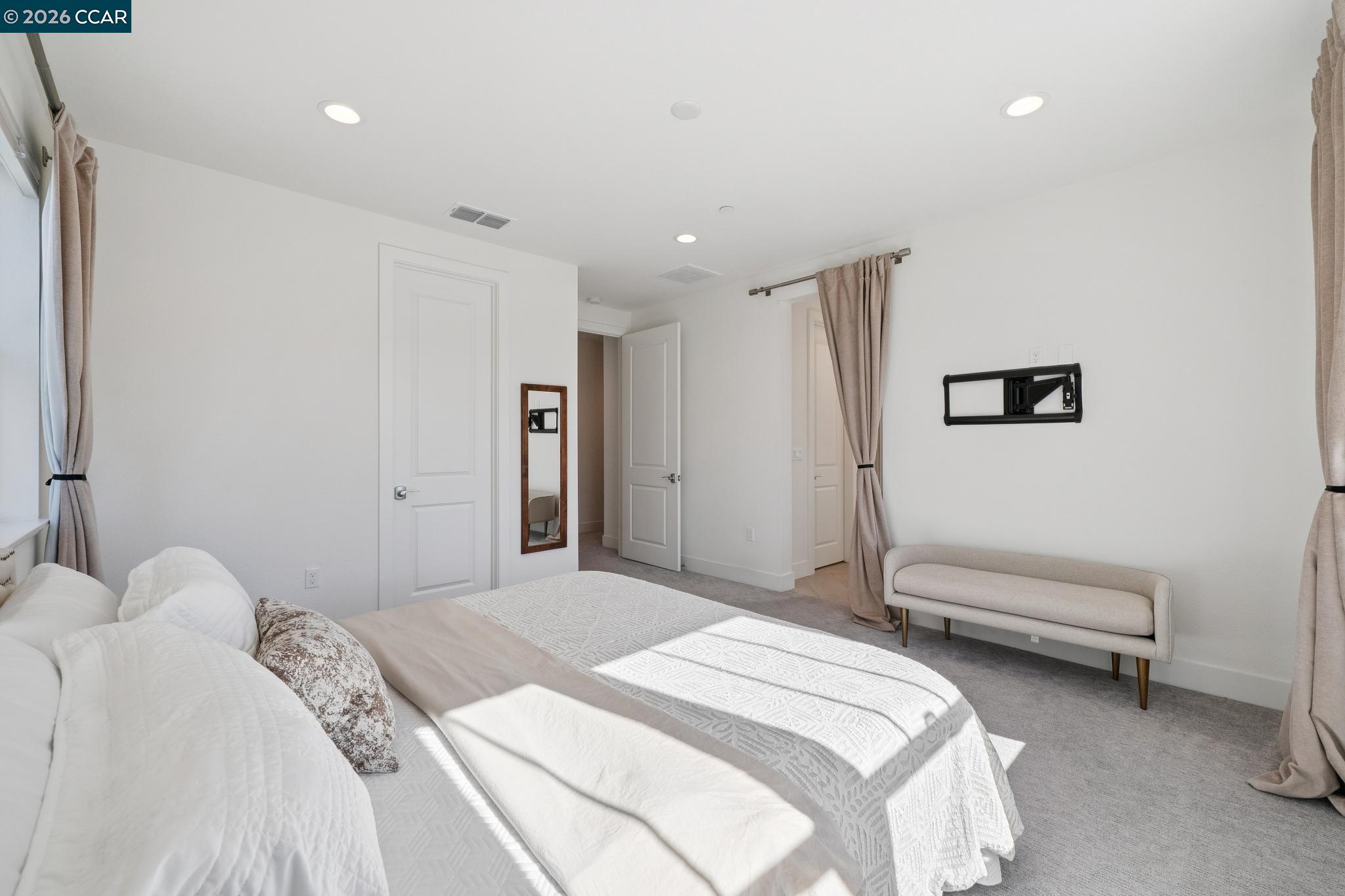 1035 Heckmann Lane Concord, CA 94518 - Photo 34 of 53