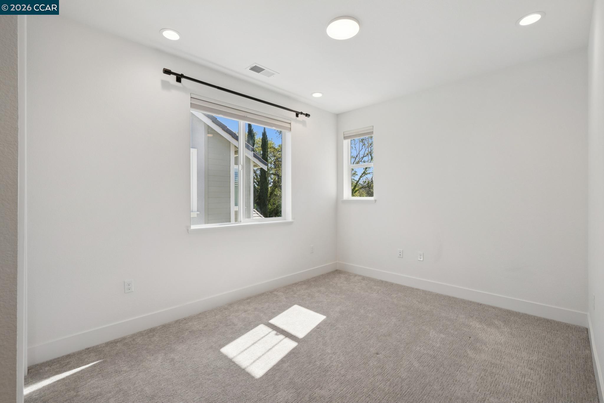 1035 Heckmann Lane Concord, CA 94518 - Photo 40 of 53