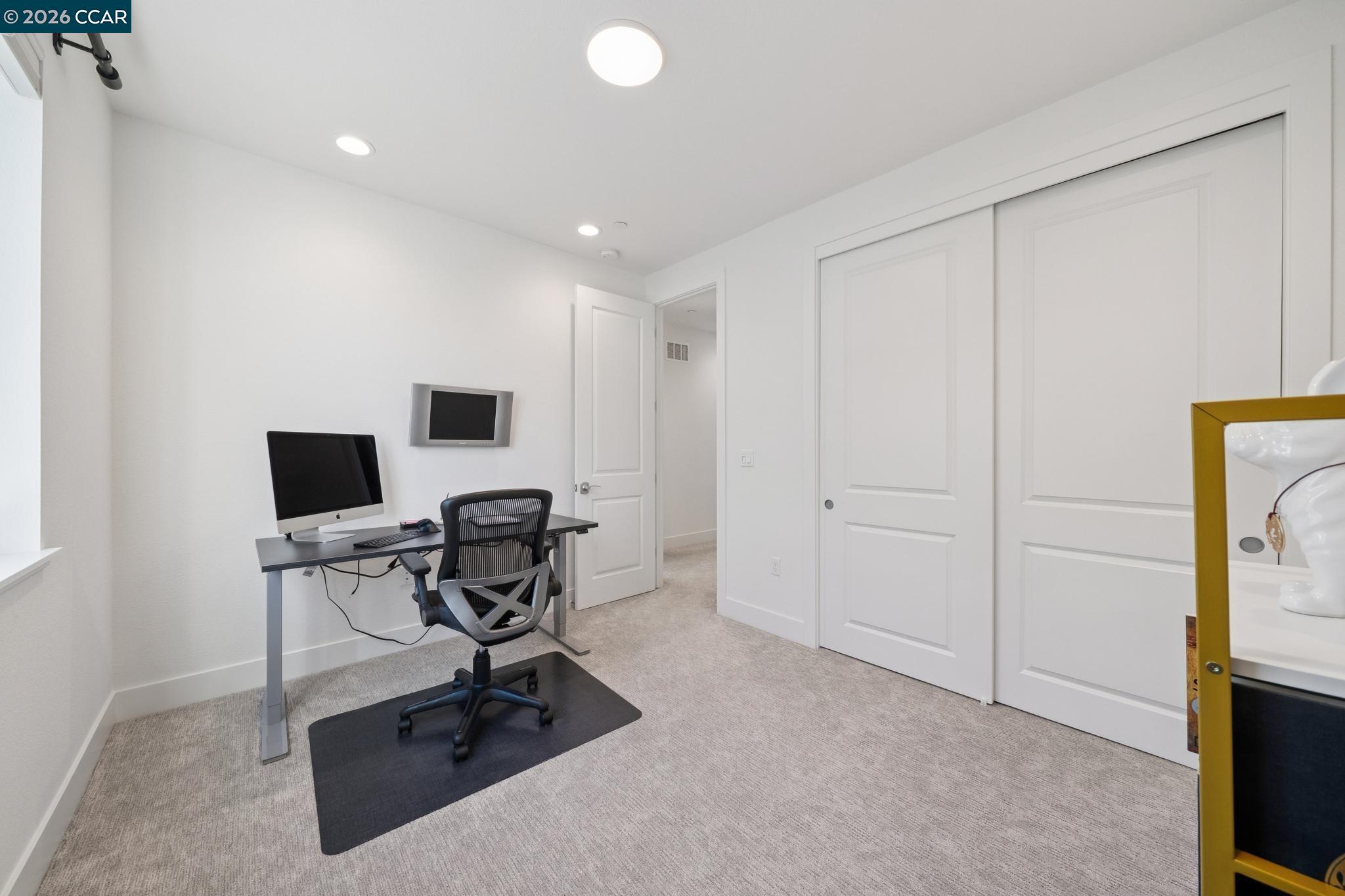 1035 Heckmann Lane Concord, CA 94518 - Photo 45 of 53