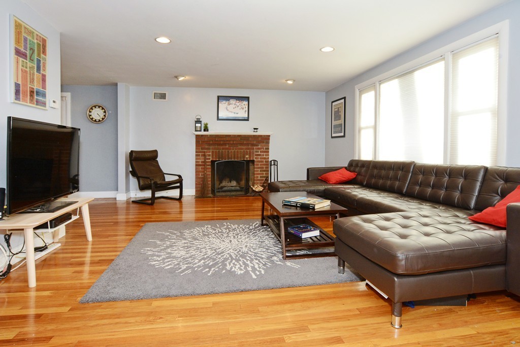 26 Manning Road Dedham, MA 02026 - Photo 5 of 30 Gallery Image 5