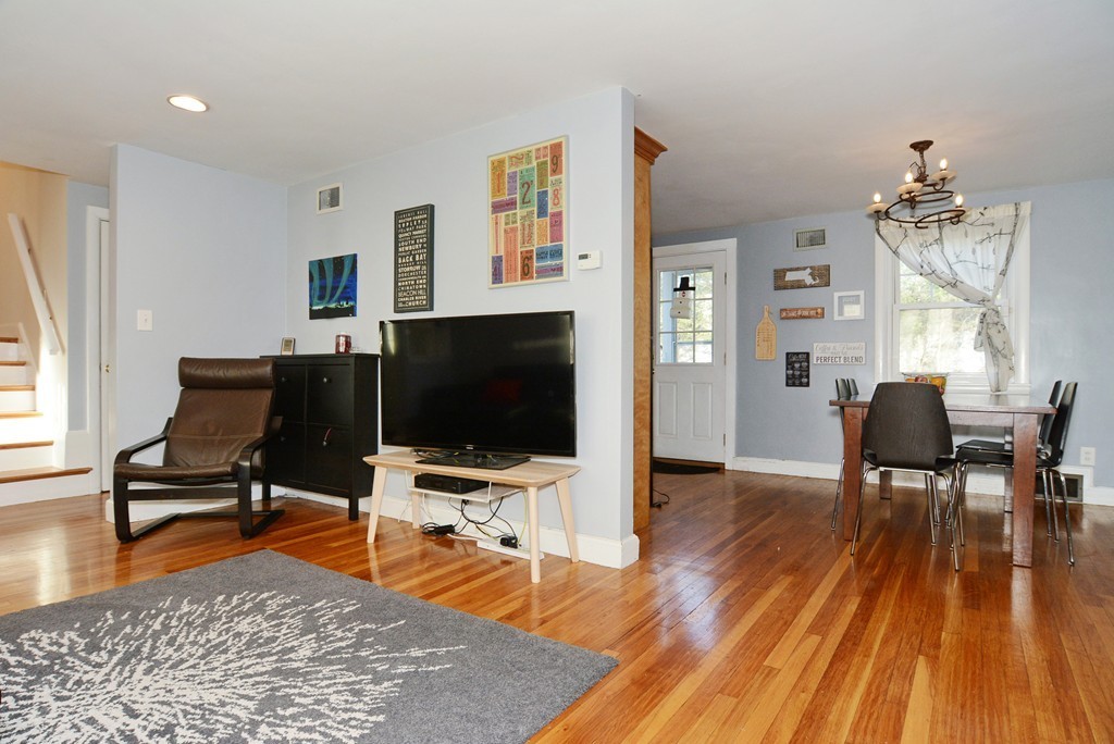 26 Manning Road Dedham, MA 02026 - Photo 8 of 30 Gallery Image 8