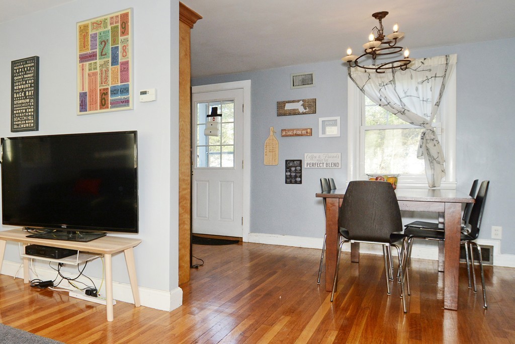 26 Manning Road Dedham, MA 02026 - Photo 9 of 30 Gallery Image 9