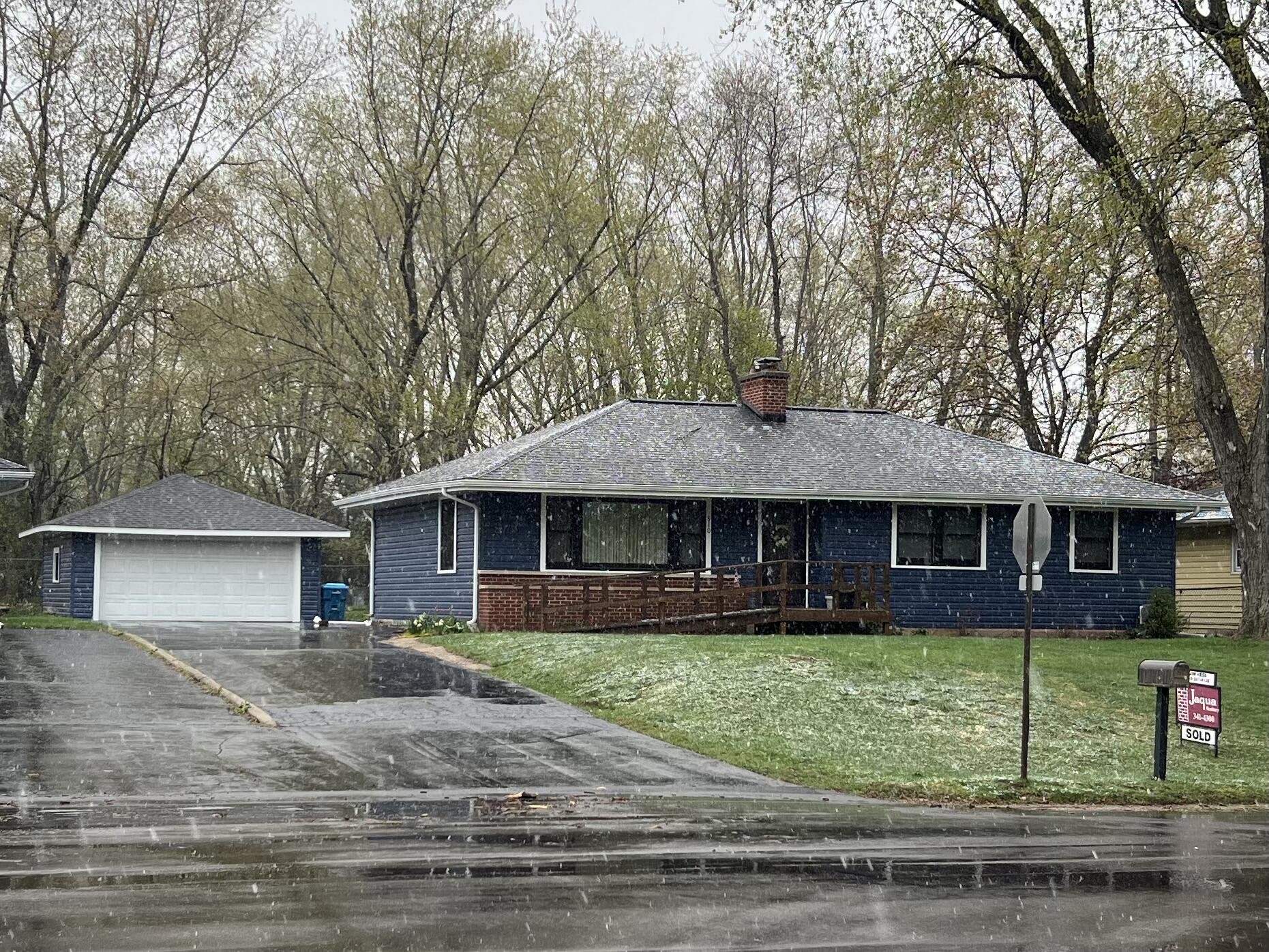 810 Piccadilly Road Kalamazoo, MI 49006 - Photo 1 of 1 IMG_3407