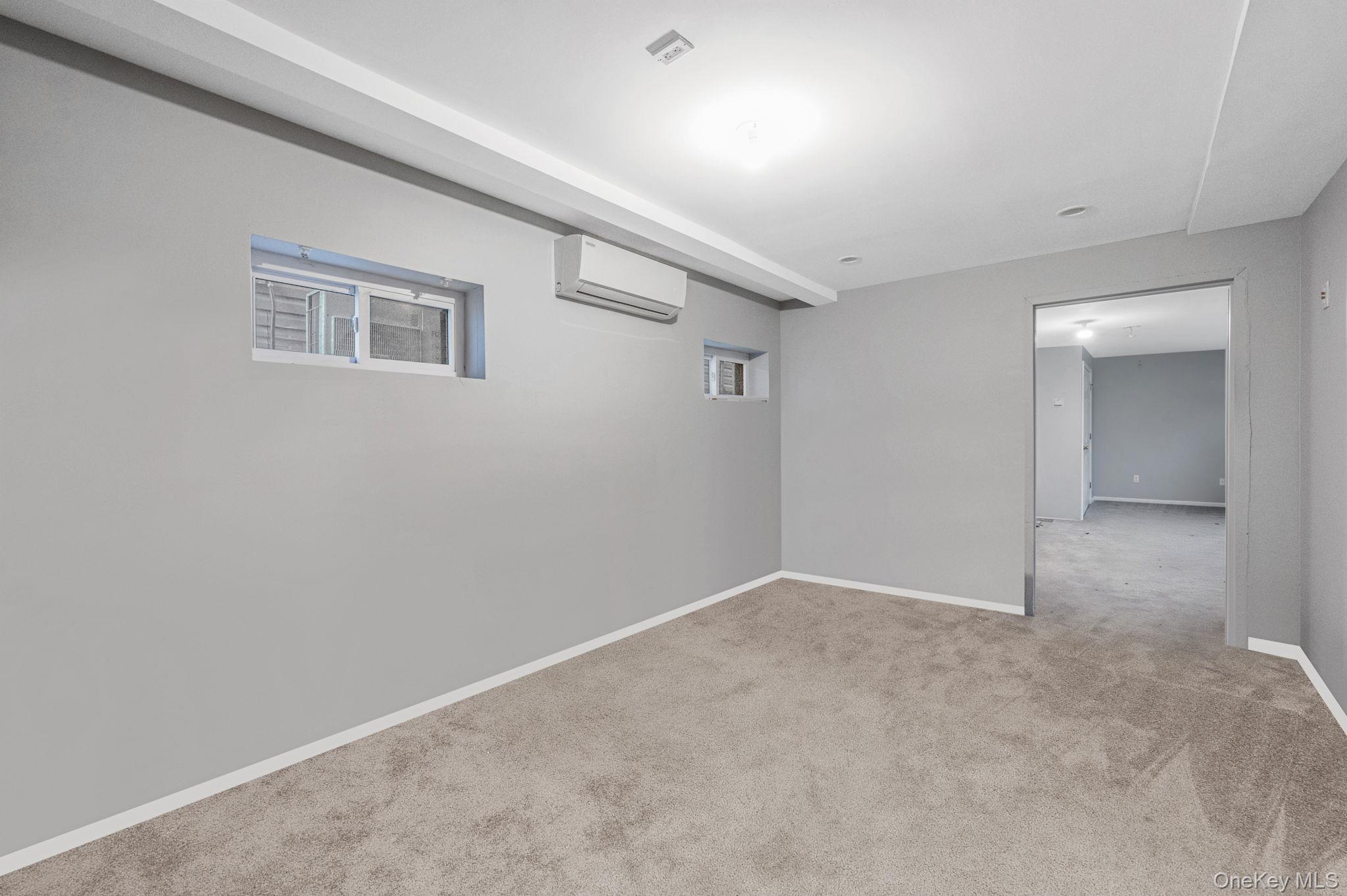 219-10 132nd Road Queens, NY 11413 - Photo 18 of 26