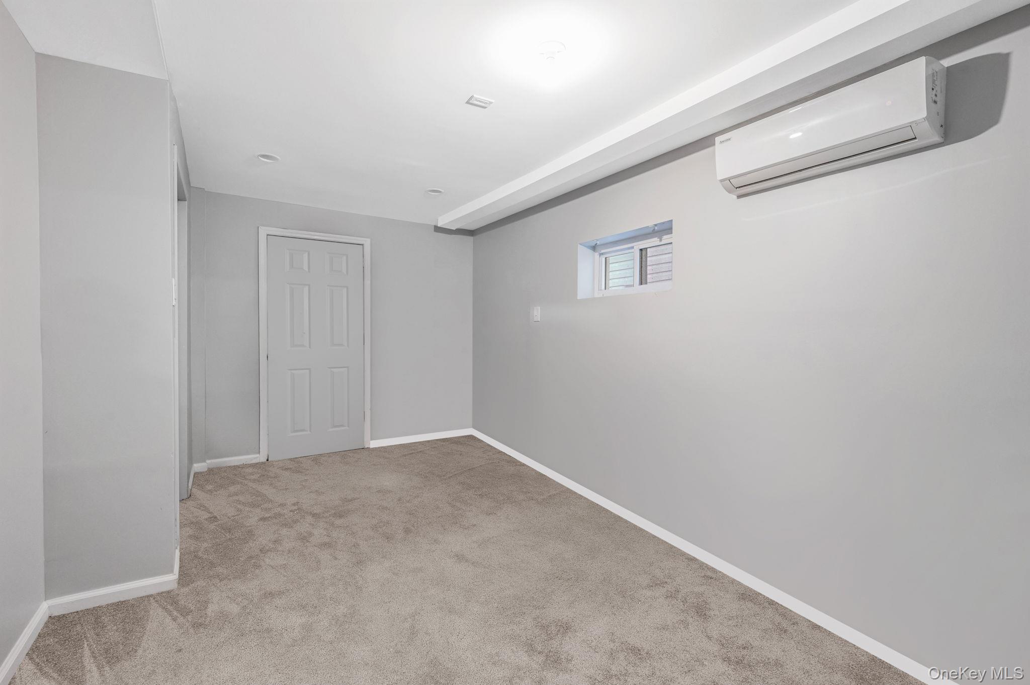 219-10 132nd Road Queens, NY 11413 - Photo 19 of 26