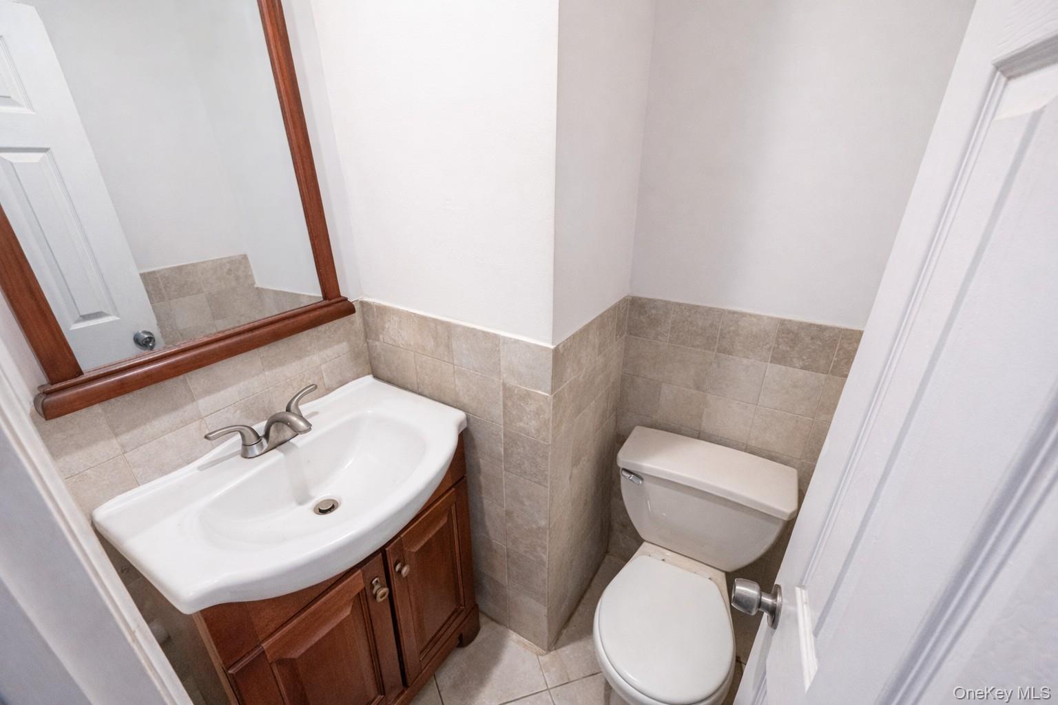 219-10 132nd Road Queens, NY 11413 - Photo 7 of 26