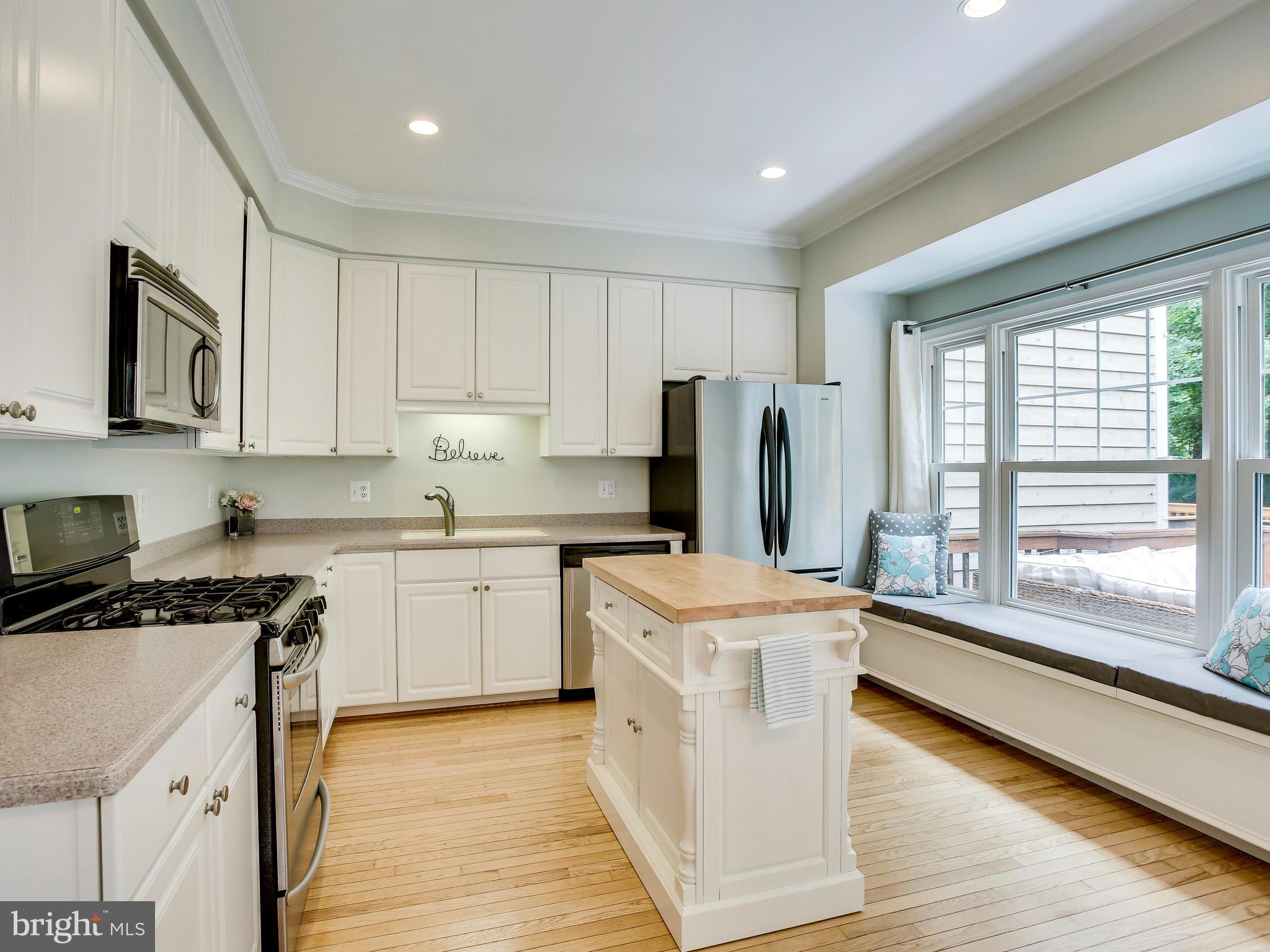 1230 Weatherstone Court Reston, VA 20194 - Photo 11 of 50