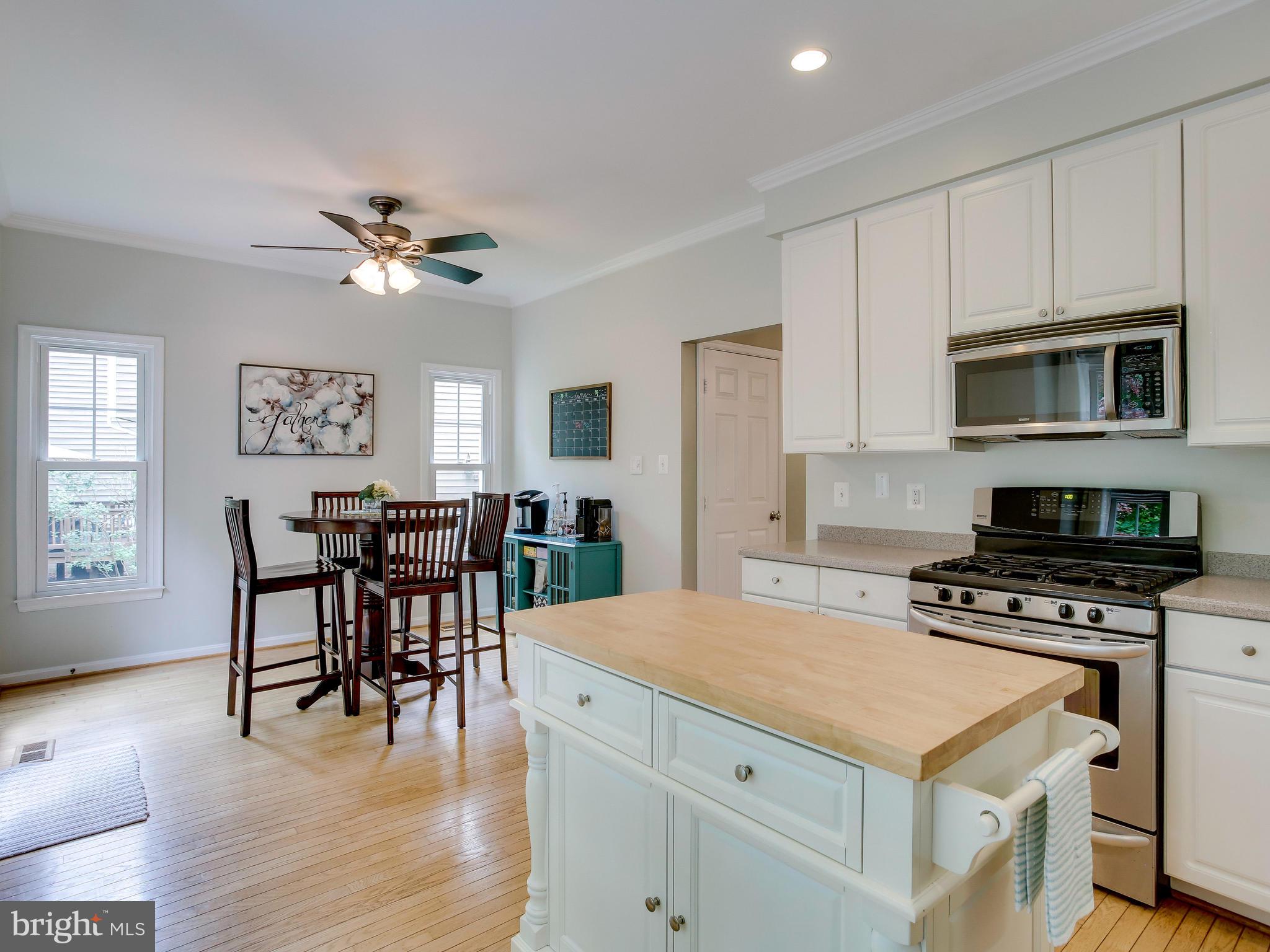 1230 Weatherstone Court Reston, VA 20194 - Photo 12 of 50