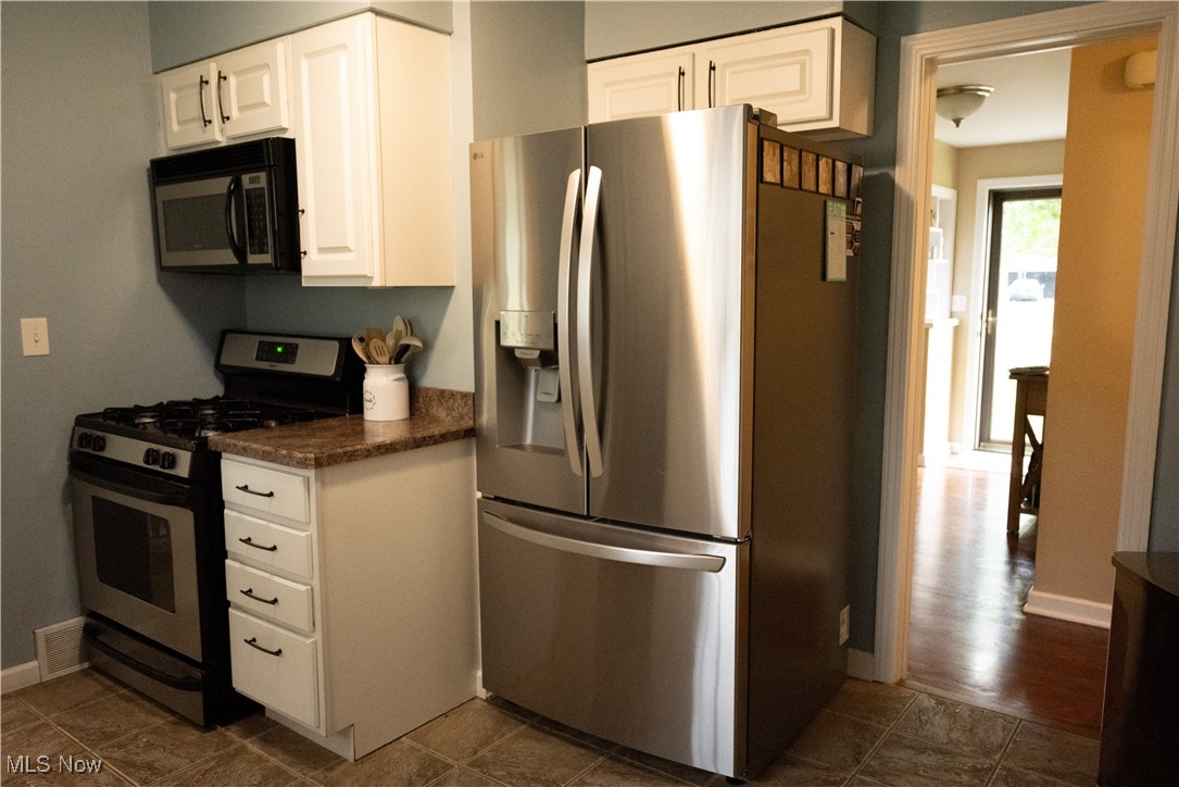 772 Ewing Road Youngstown, OH 44512 - Photo 7 of 14 Gallery Image 7