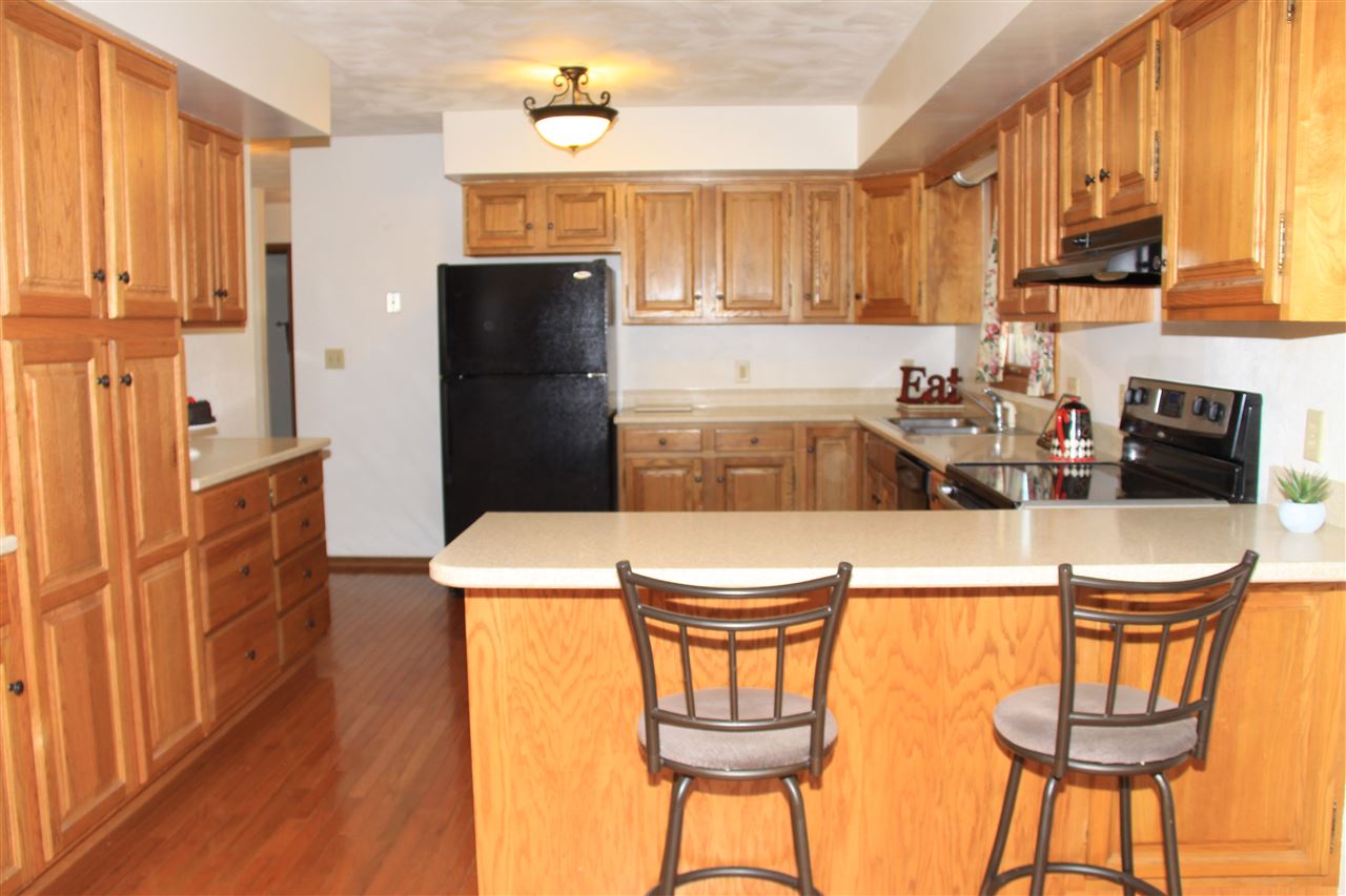 1431 Highview Road East Peoria, IL 61611 - Photo 5 of 34 Gallery Image 5
